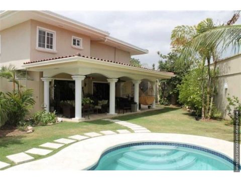 vendo hermosa casa en exclusivo resid costa las perlas costa del este