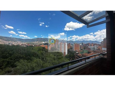 vendo penthouse en medellin laureles