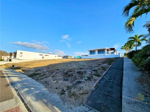 hermoso terreno en venta marina blue manta