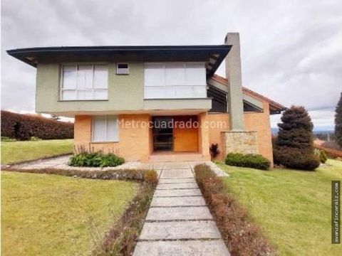 venta macadamia la calera 205mts 3 habs lindo jardin y vista