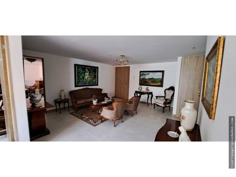 apartamento en envigado 3 alcobas con bano y balcon amplio