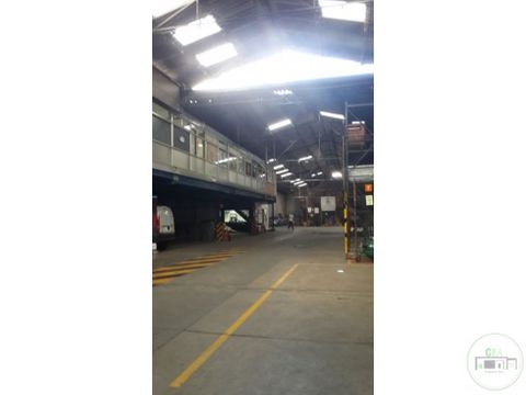 venta bodega aguacatala medellin 1700 m2 de lote 400 mezanine