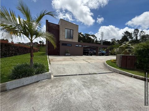 venta casa de lujo en el alto de las palmas