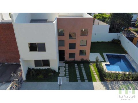 venta de casa con alberca en fraccionamiento lomas de cuernavaca