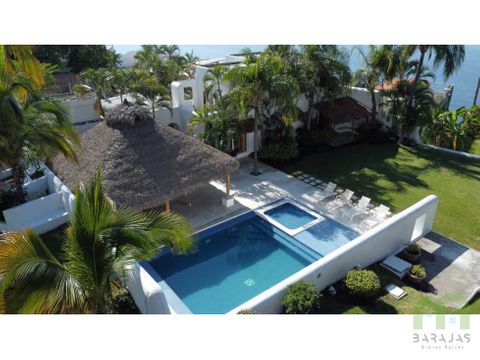 espectacular residencia junto al lago de tequesquitengo