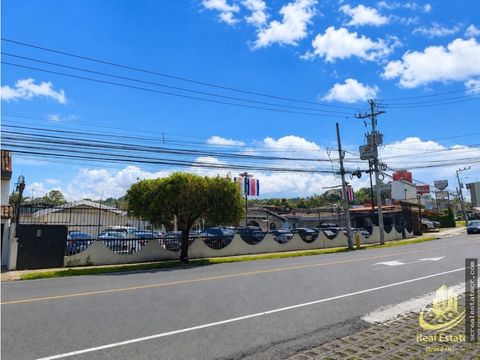 venta de amplia propiedad comercial en el corazon de pinares