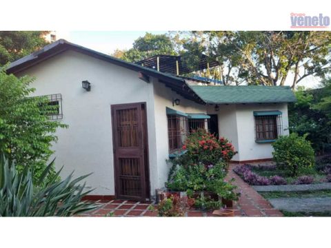 venta de terreno con casa triangulo del este