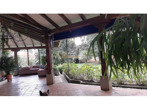 casa campestre en venta con grandes jardines popayan colombia
