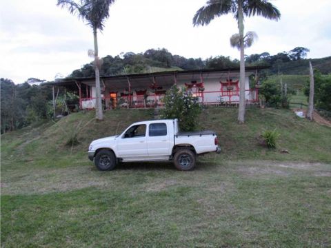 venta hermosa finca ubicada en marsella risaralda