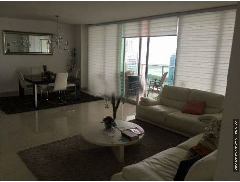 4-Bedroom Apartment in Costa del Este