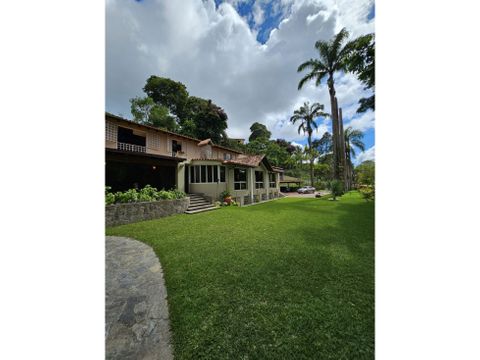 alquiler casa en la lagunita con vista a los campos de golf