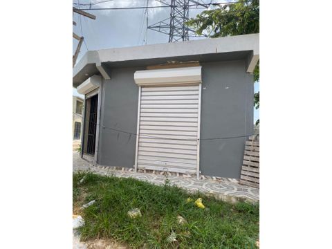 local comercial en zona residencial en la romana 33mt2