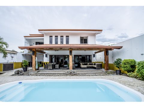 the best of life in this exceptional home la garita