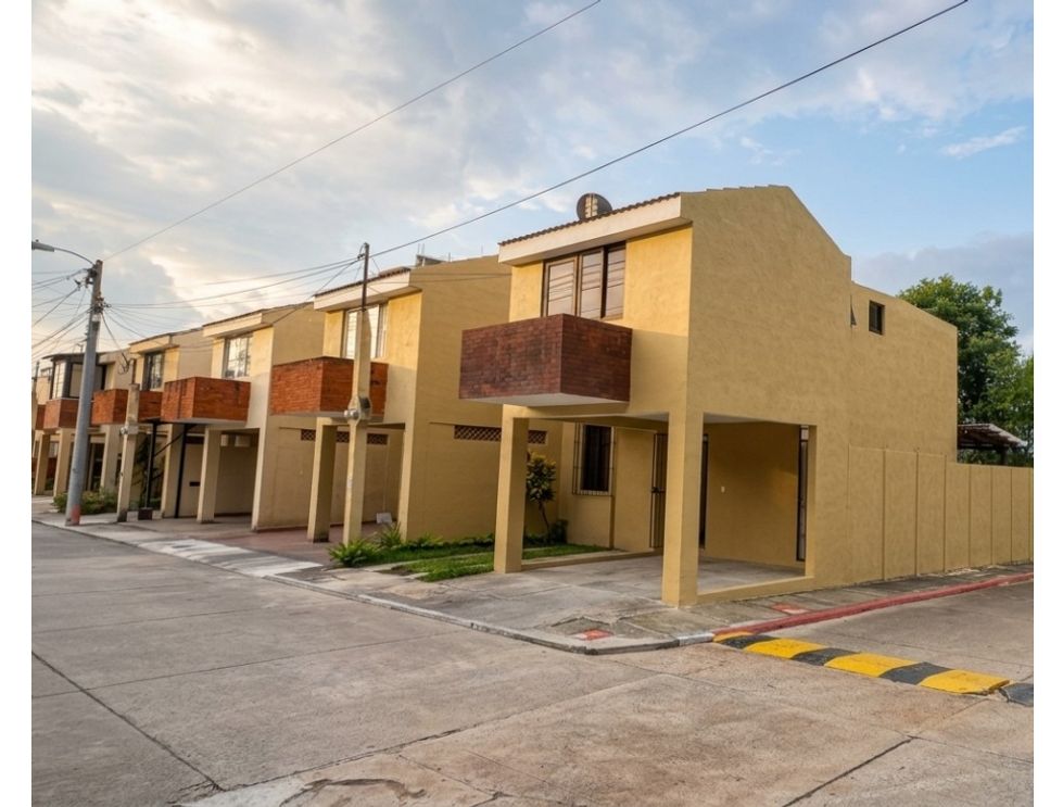 Casa en Venta en Villa Atlantis, Zona 17, Guatemala
