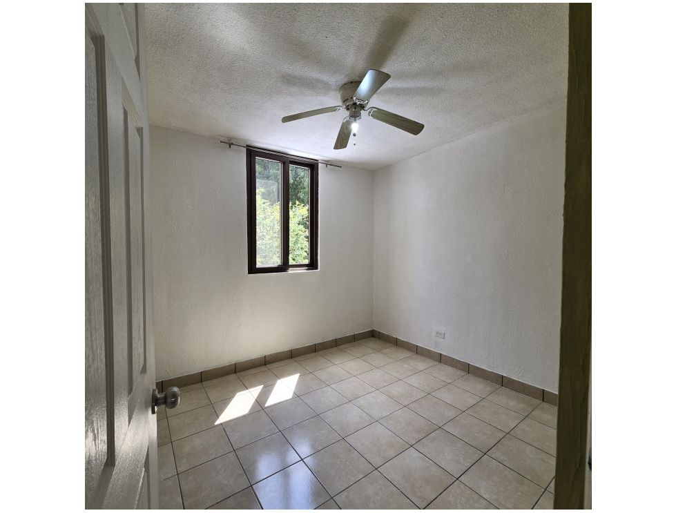 Casa en Venta en Villa Atlantis, Zona 17, Guatemala - Miniatura 8