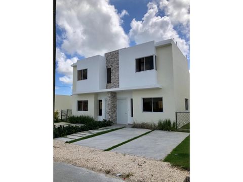 amplios townhouses en punta cana