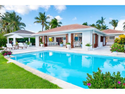 hermosa villa frente al oceano en casa de campo la romana