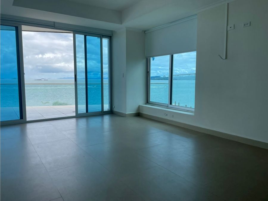 alquiler de hermoso apartamento con vista al mar isla naos