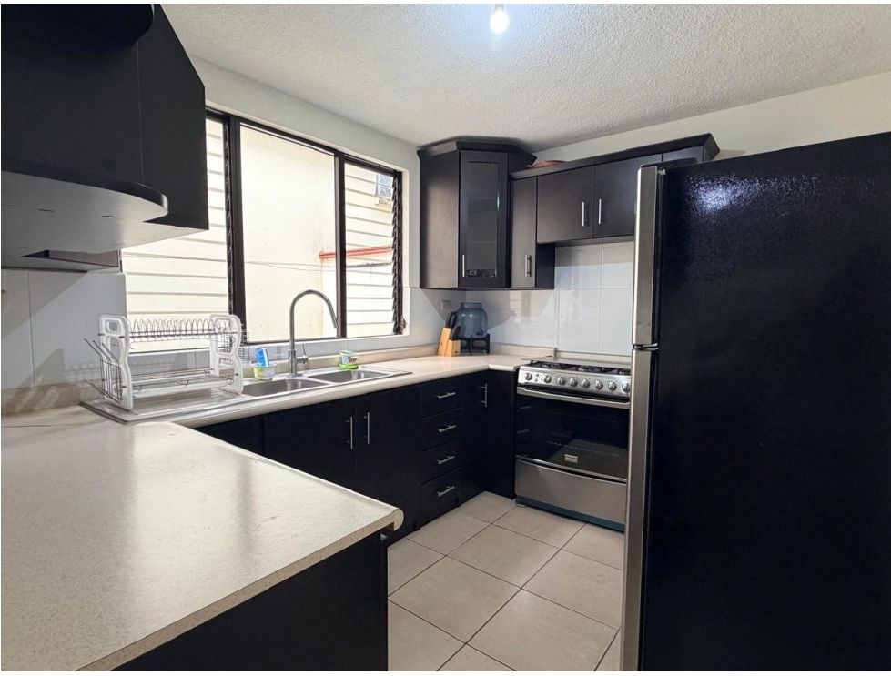 CASA EN RENTA EN SAN LUCAS SACATEPÉQUEZ, EN CONDOMINIO - Miniatura 5