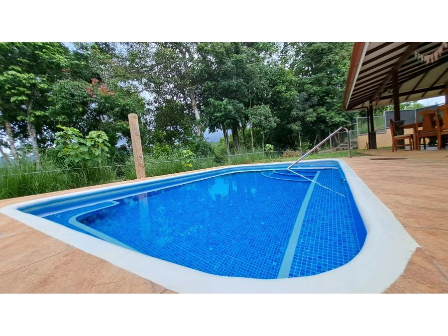 venta casa moderna con piscina y finca ecuestre carara