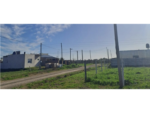 lote de 300 m2 con escritura y planos aprobados la plata