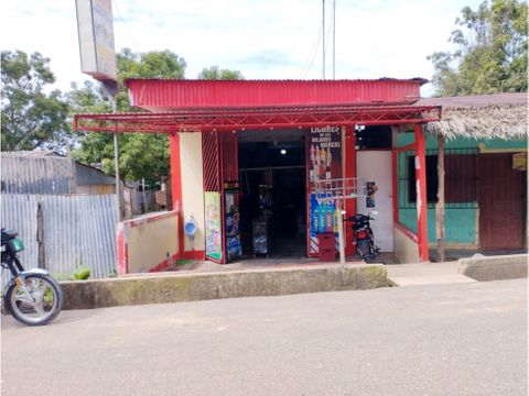 vendo casa con local comercial en yurimaguas loreto