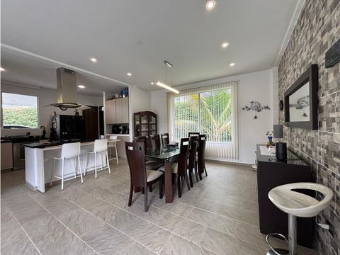 se vende casa campestre en via cerritos pereira