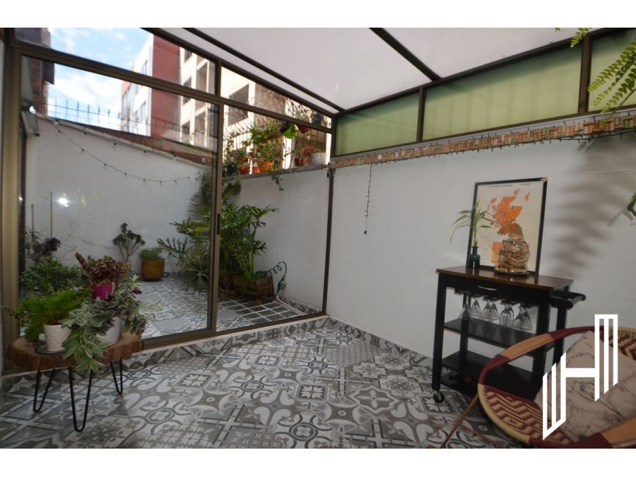 apartamento para venta con terraza remodelado en santa barbara
