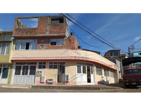 ibague casa esquinera con rentas en barrio belalcazar