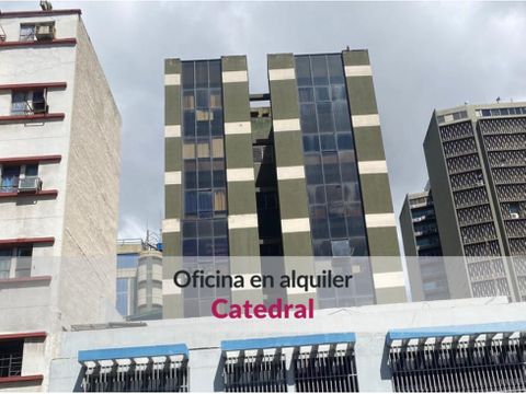 alquiler oficina en catedral semi amoblada