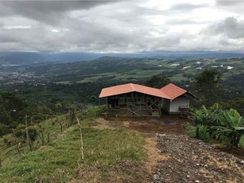 finca de 20974 con vistas de cartago