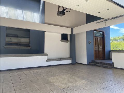 alquiler casa independiente en brasil de santa ana