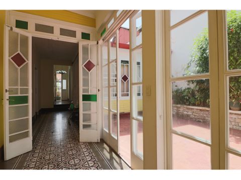 se vende casa en barrio amon