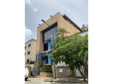 se vende edificio comercial en bello monte