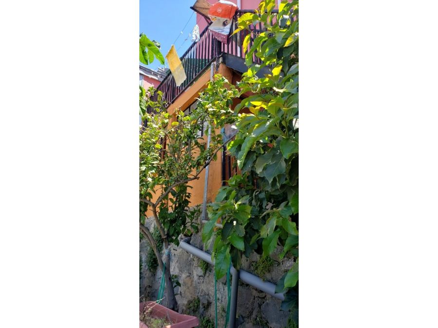 hermosa propiedad de 3 pisos cerro bellavista valparaiso