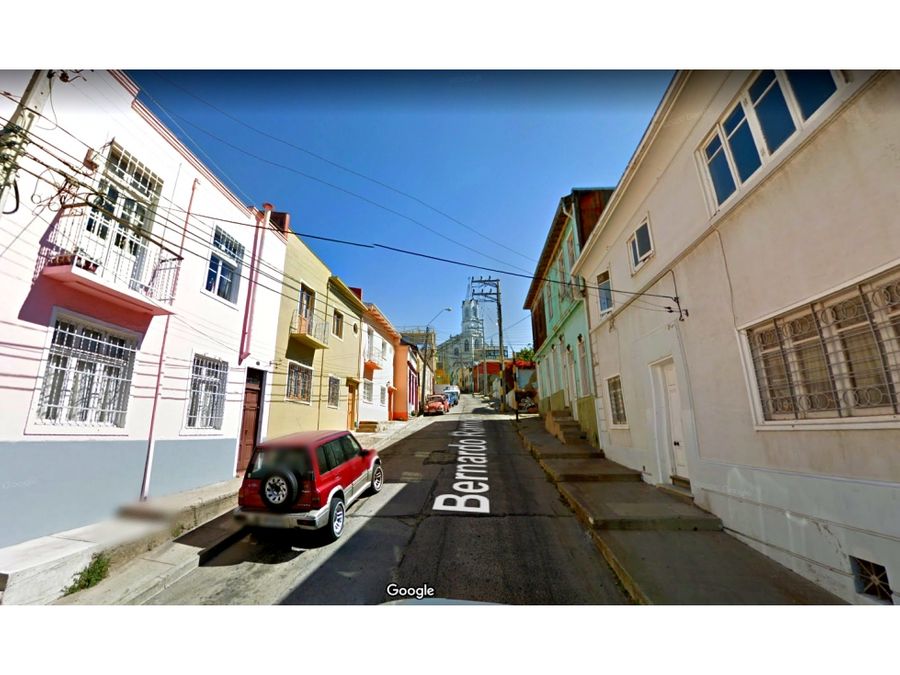 hermosa propiedad de 3 pisos cerro bellavista valparaiso