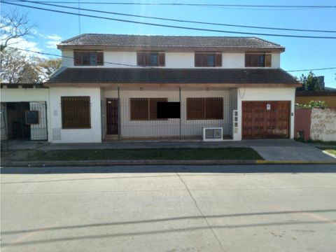 9 entre 122 y 123 berisso casa en venta