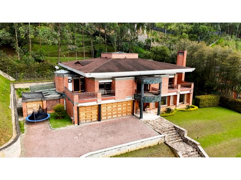venta espectacular casa en la calera poblado