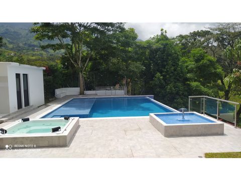 hermosa finca recreativa en arriendo por dias girardota de lujo