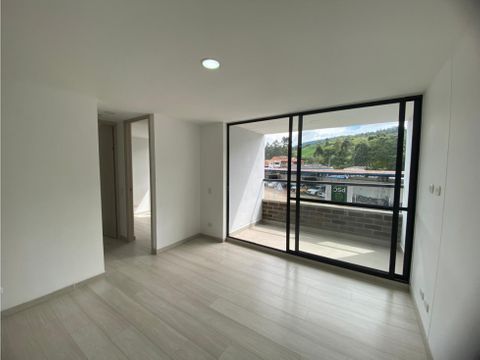 arriendo apartamento en el retiro