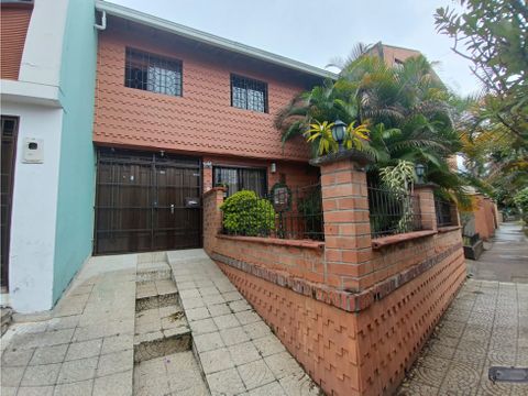 casa unifamiliar de 2 niveles en venta en santa monica