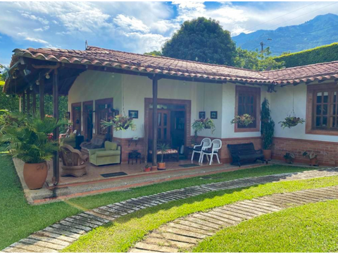 se vende hermosa casa campestre en copacabana el noral