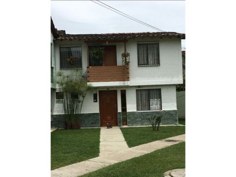 venta de casa de 2 pisos 98mt2 en el mpio de la union 3 habit 2 banos