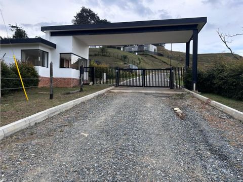 vendo lote urbanizado en la ceja 2600 mt2 595mm unidad cerrada