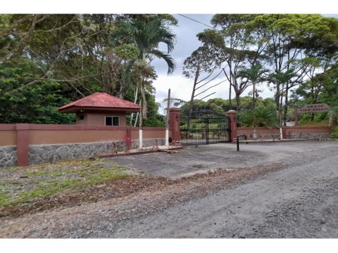 en venta quinta en la comunidad cerrada grand view siquirres