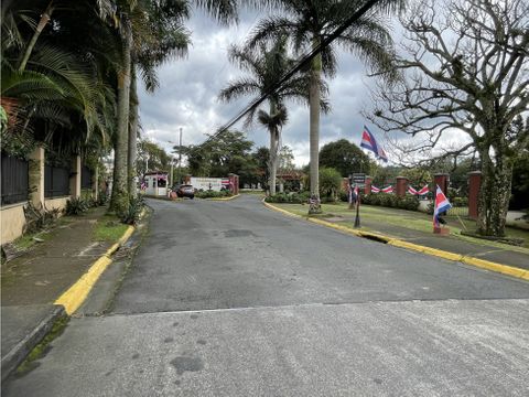 casa de una planta en residencial altamonte