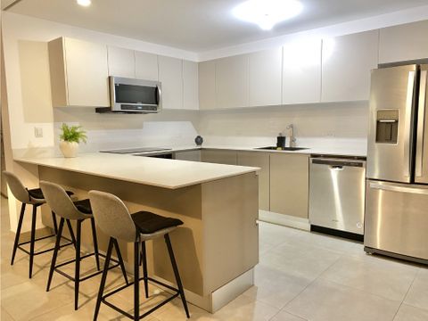 alquiler de casa con linea blanca en condominio escazu