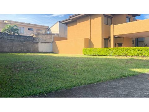 vendo lote en condominio