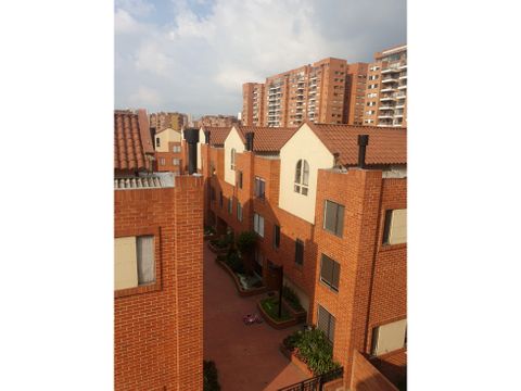 se vende hermoso apartamento en mazuren a