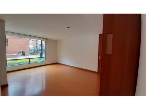 se vende hermoso apartamento en lagos de cordoba a